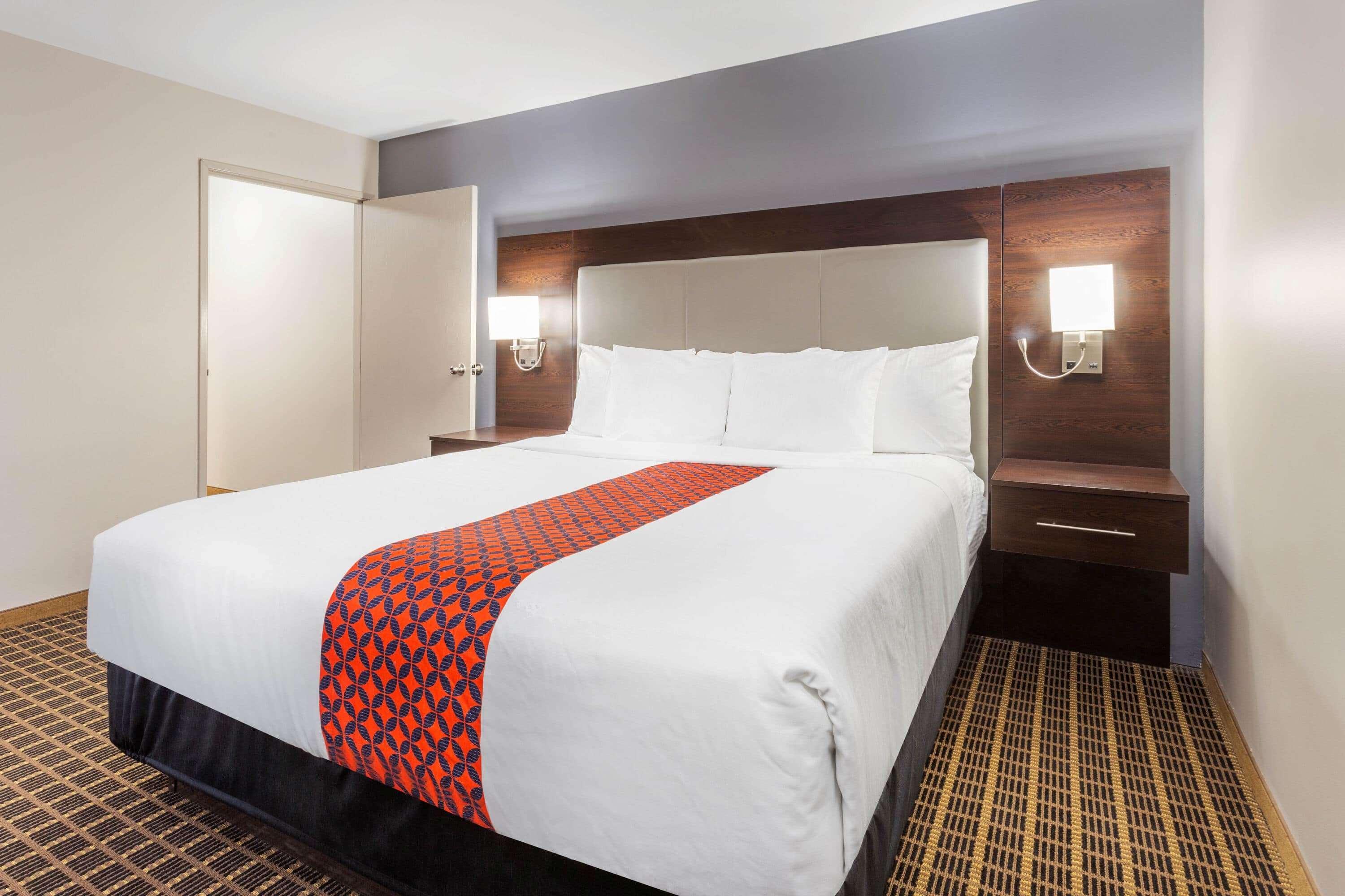 La Quinta By Wyndham Rockford Otel Dış mekan fotoğraf