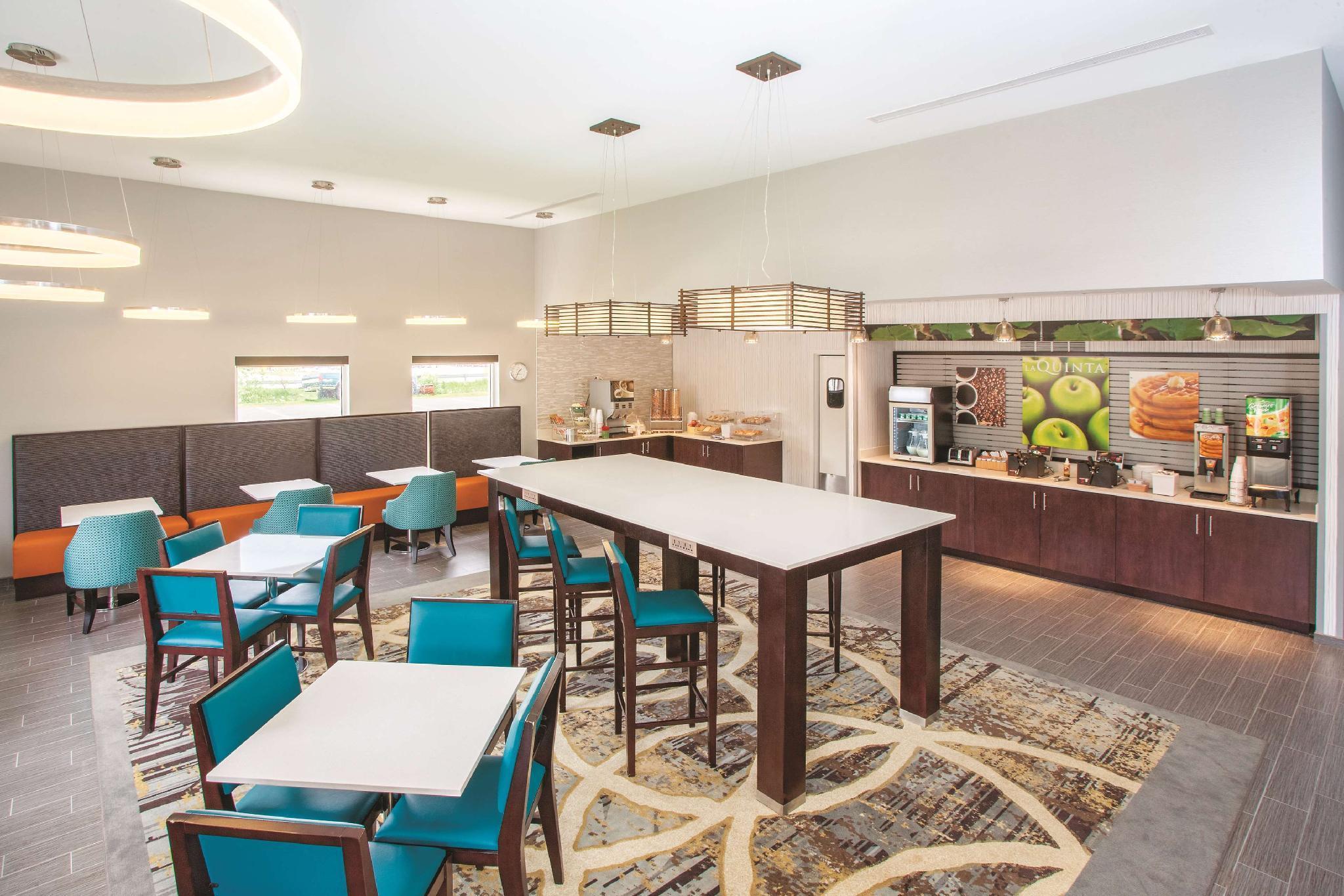 La Quinta By Wyndham Rockford Otel Dış mekan fotoğraf