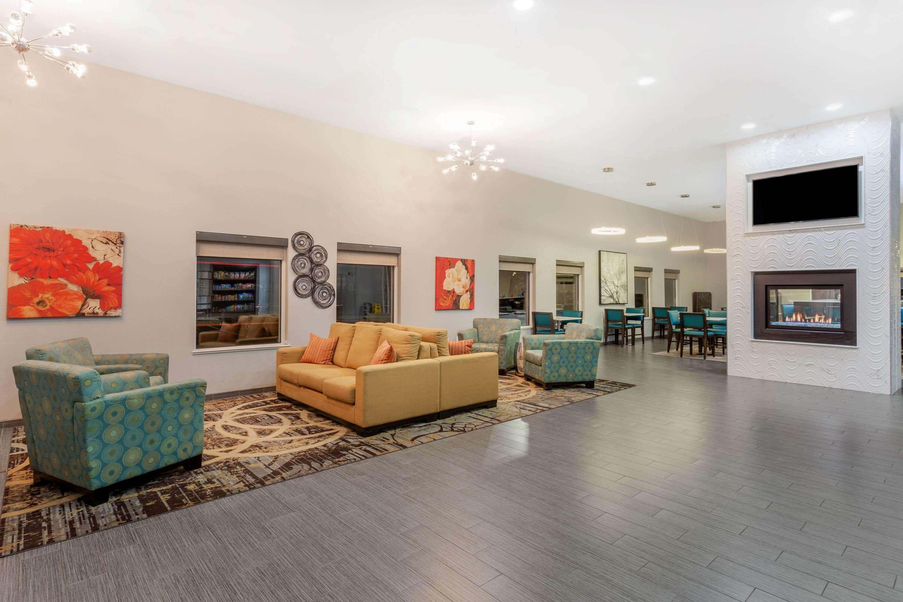 La Quinta By Wyndham Rockford Otel Dış mekan fotoğraf