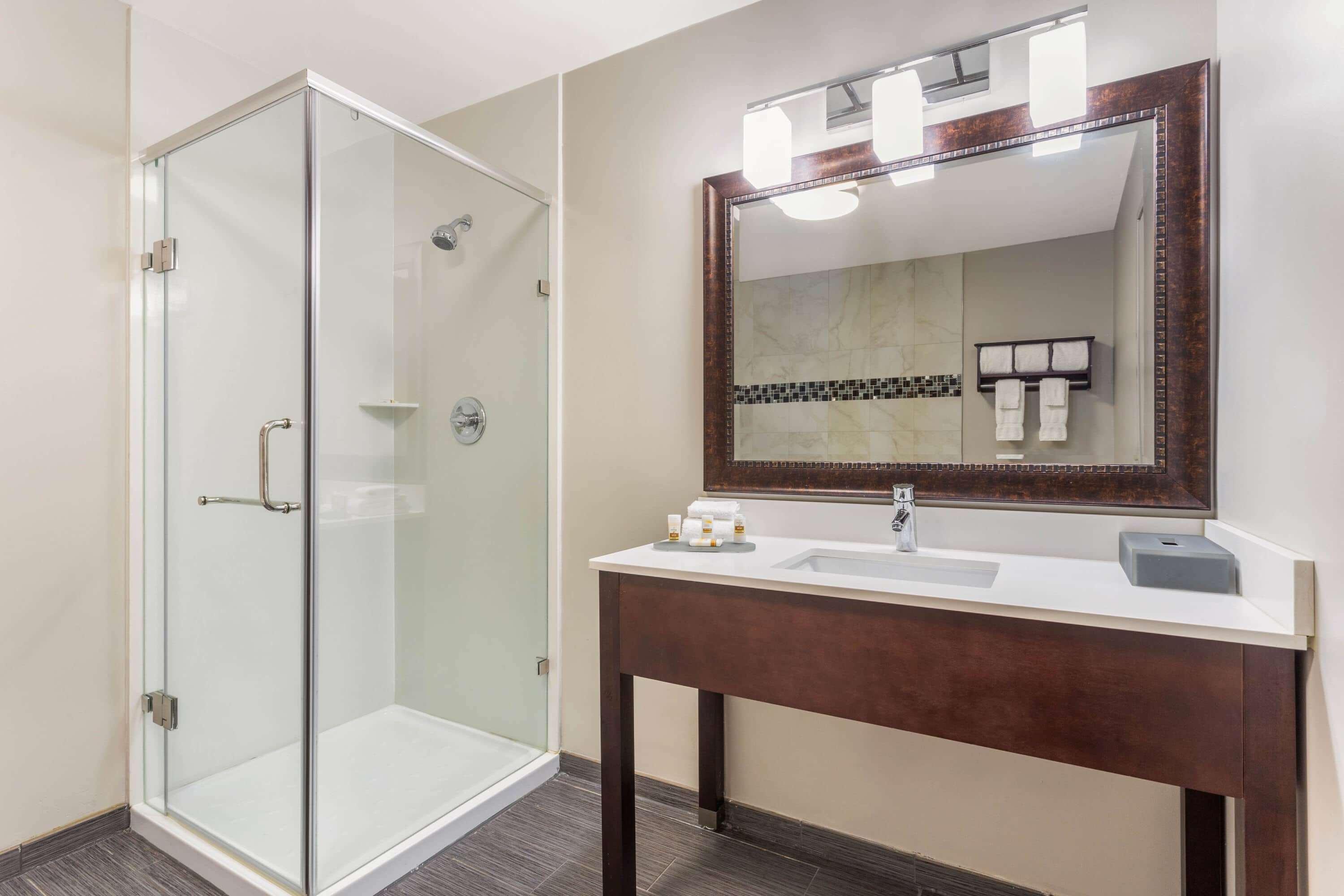La Quinta By Wyndham Rockford Otel Dış mekan fotoğraf