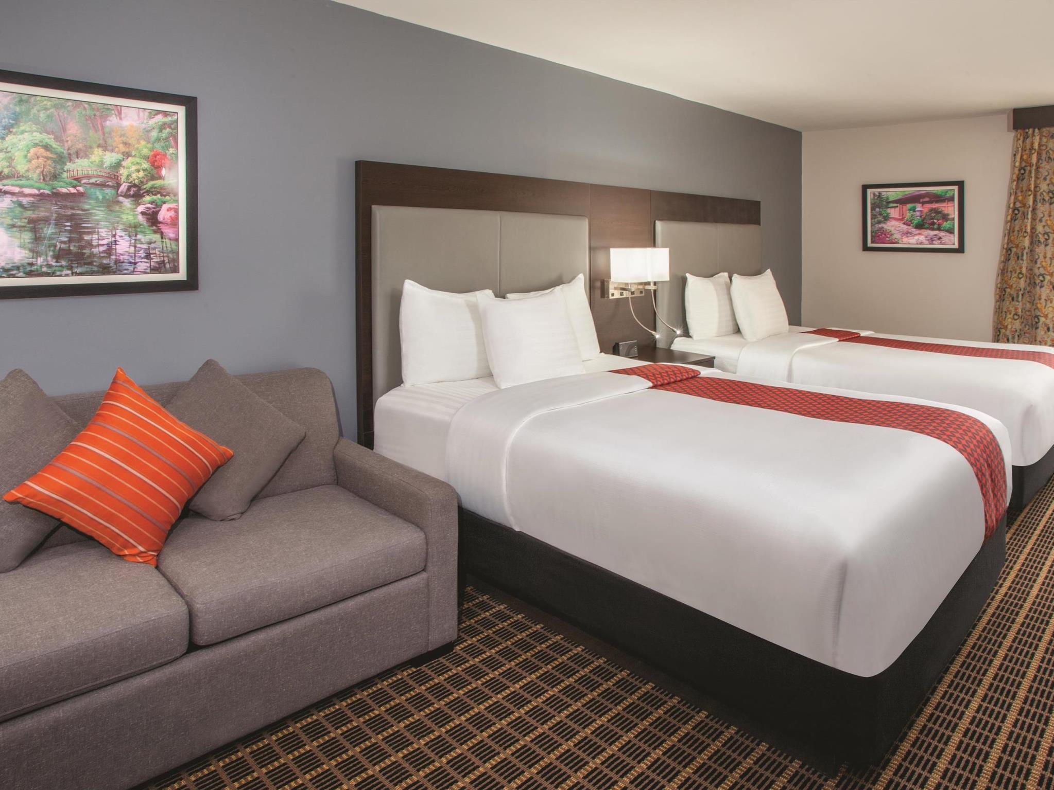 La Quinta By Wyndham Rockford Otel Dış mekan fotoğraf