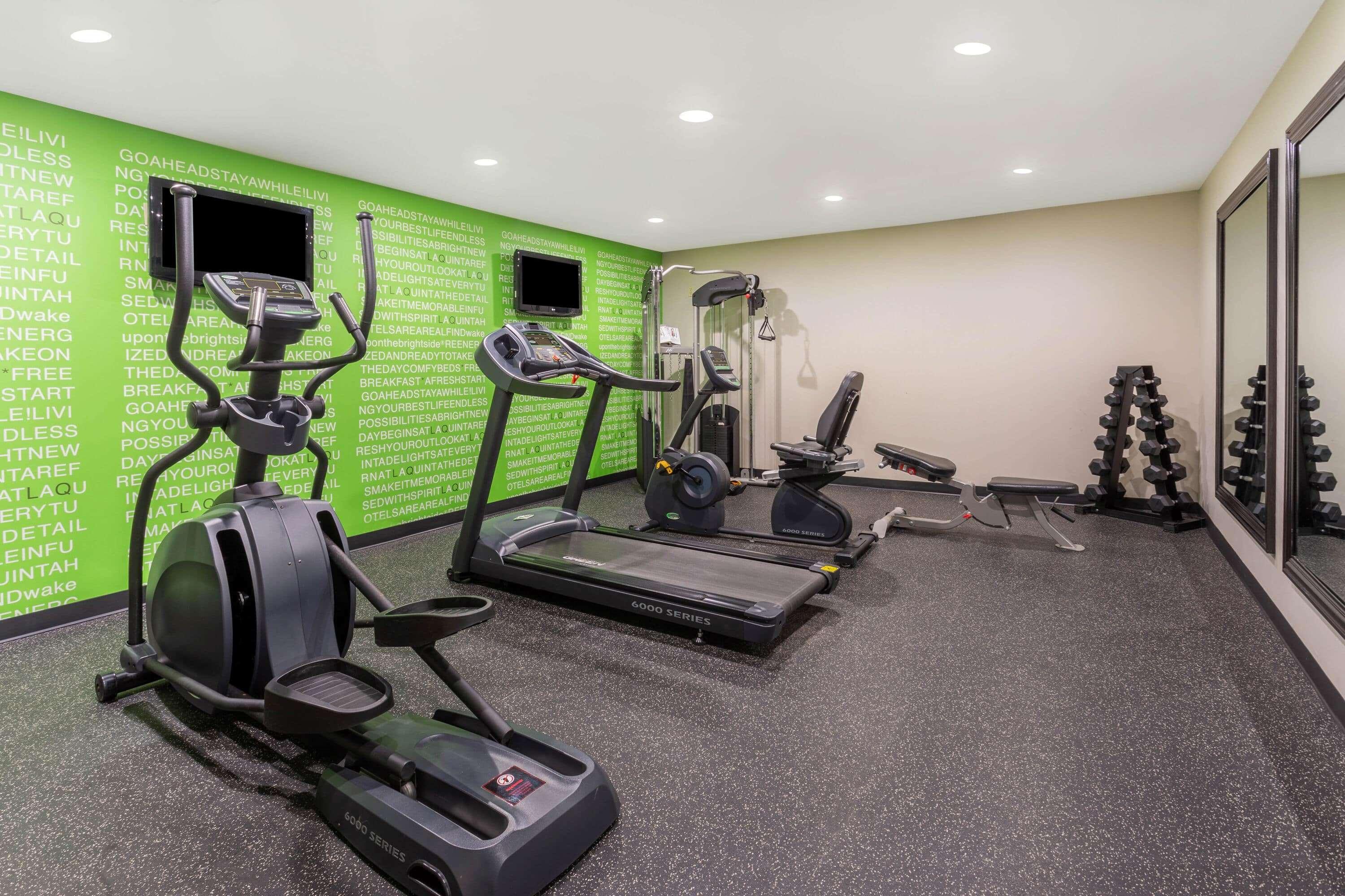 La Quinta By Wyndham Rockford Otel Dış mekan fotoğraf