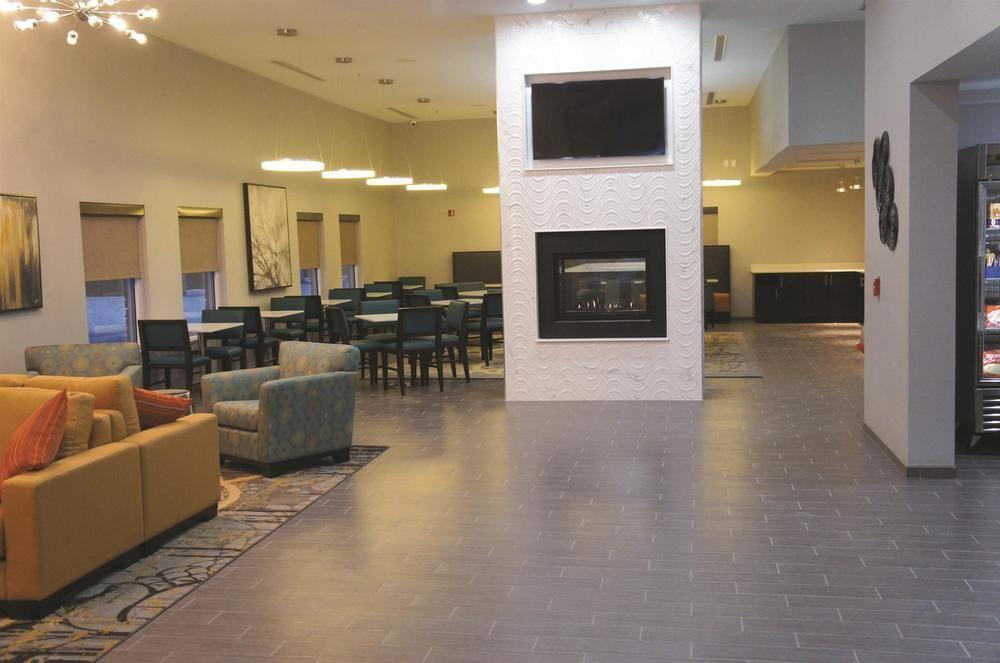 La Quinta By Wyndham Rockford Otel Dış mekan fotoğraf