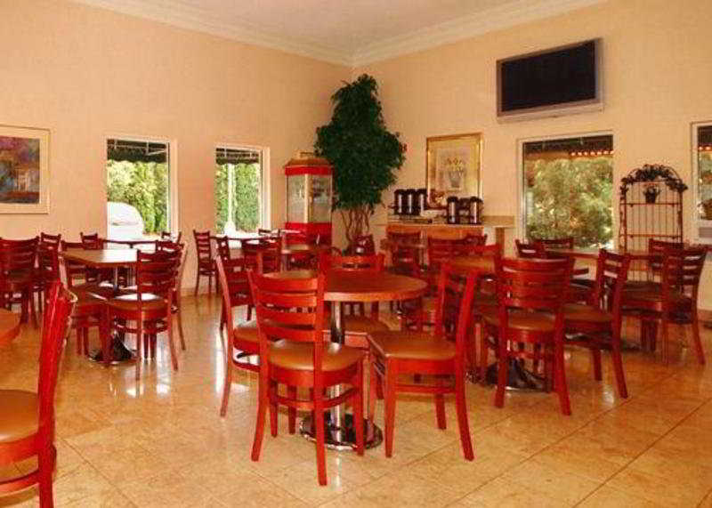 La Quinta By Wyndham Rockford Otel Dış mekan fotoğraf