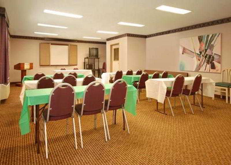La Quinta By Wyndham Rockford Otel Dış mekan fotoğraf
